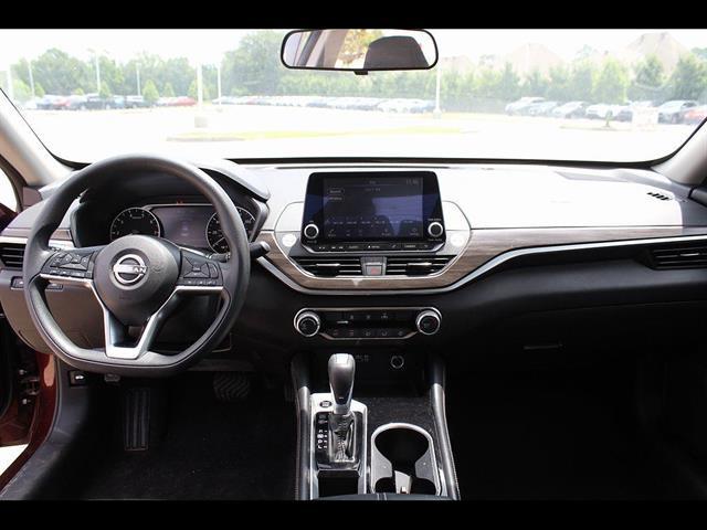 2023 Nissan Altima SV FWD