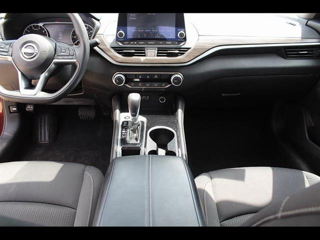 2023 Nissan Altima SV FWD