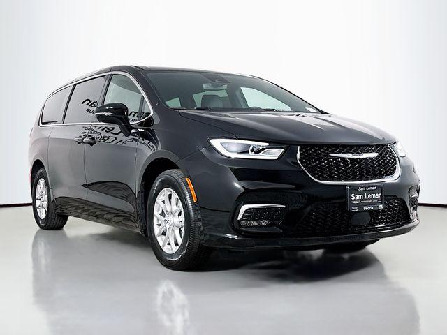 2025 Chrysler Pacifica PACIFICA SELECT