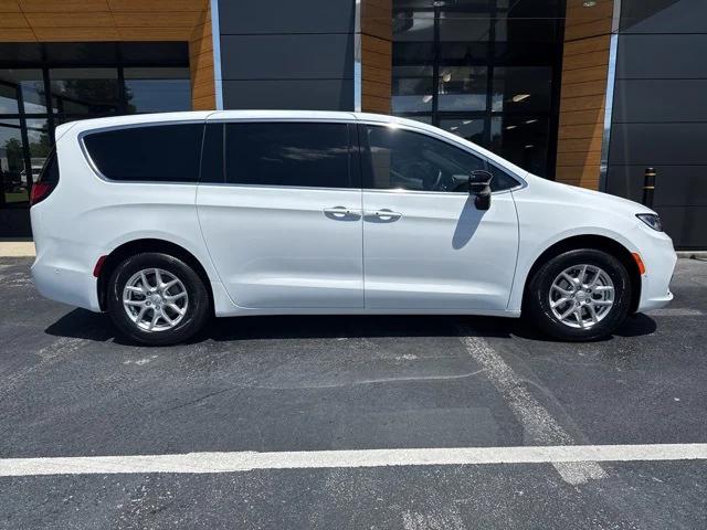 2025 Chrysler Pacifica PACIFICA SELECT