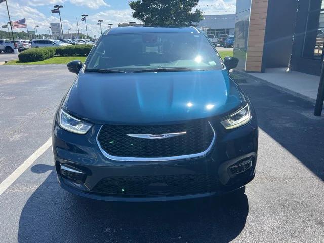 2025 Chrysler Pacifica PACIFICA SELECT
