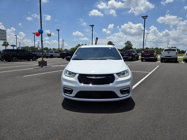 2025 Chrysler Pacifica PACIFICA SELECT