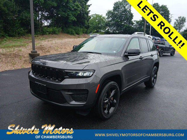 2023 Jeep Grand Cherokee Altitude 4x4 2023 Jeep Grand Cherokee Altitude 4x4