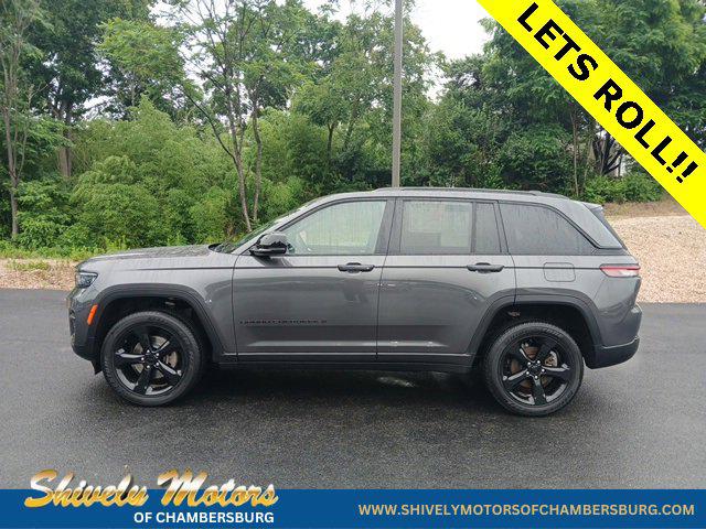 2023 Jeep Grand Cherokee Altitude 4x4 2023 Jeep Grand Cherokee Altitude 4x4