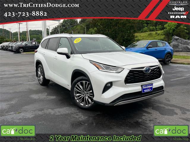 2022 Toyota Highlander Hybrid Platinum