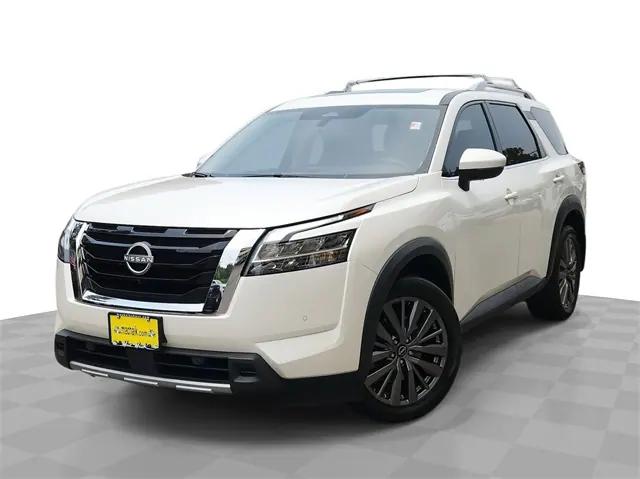 2024 Nissan Pathfinder SL FWD
