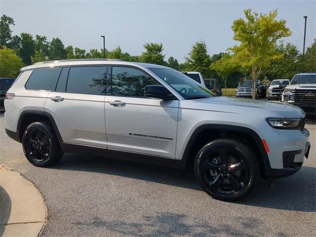 2023 Jeep Grand Cherokee L Altitude 4x4