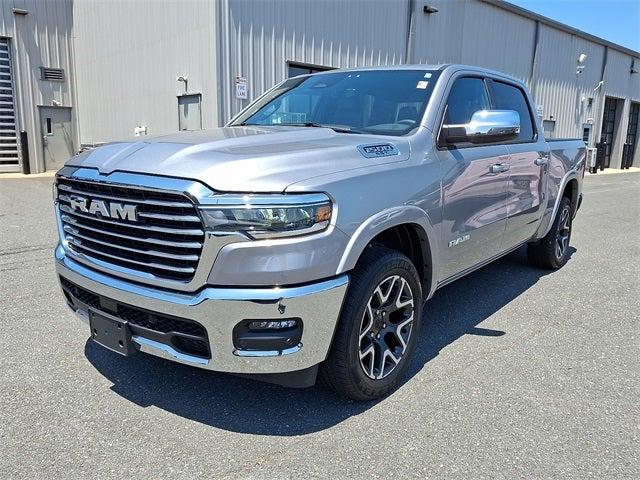 2025 RAM 1500 Laramie Crew Cab 4x4 57 Box