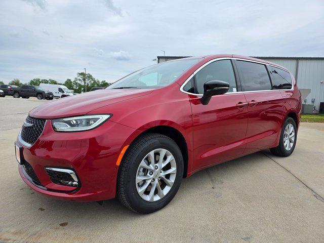 2025 Chrysler Pacifica PACIFICA SELECT AWD