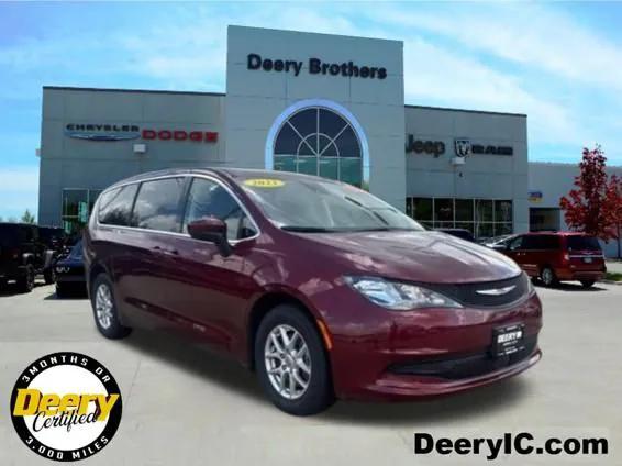 2023 Chrysler Voyager LX