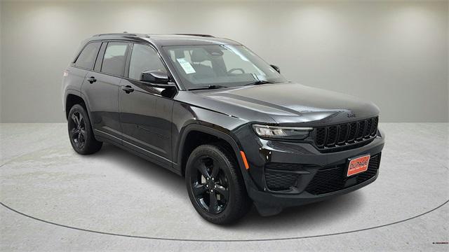 2023 Jeep Grand Cherokee Altitude 4x4