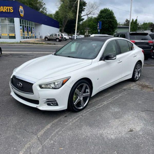 2014 INFINITI Q50 Premium