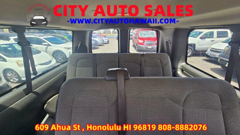 2022 GMC Savana Passenger RWD 2500 Regular Wheelbase LS