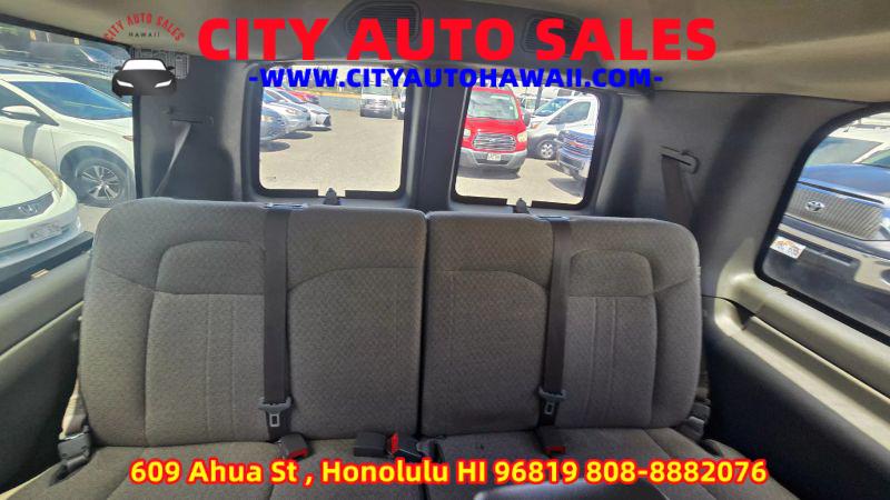 2022 GMC Savana Passenger RWD 2500 Regular Wheelbase LS