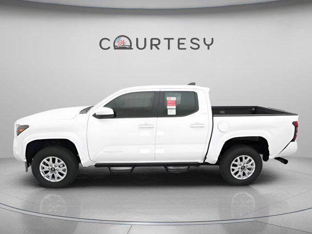 2025 Toyota Tacoma SR5 4WD