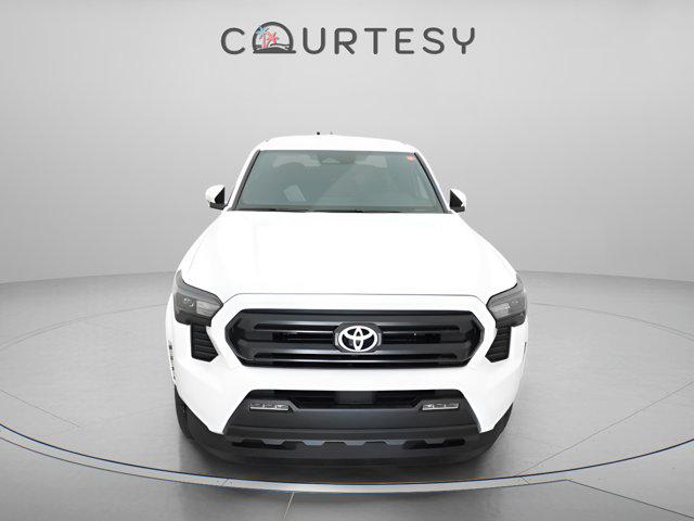 2025 Toyota Tacoma SR5 4WD