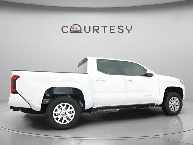 2025 Toyota Tacoma SR5 4WD