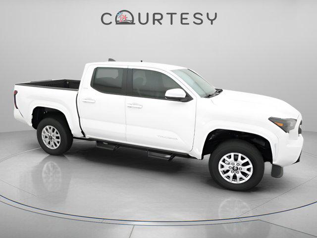 2025 Toyota Tacoma SR5 4WD