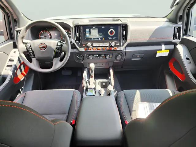 2025 Nissan Frontier Crew Cab PRO-4X 4x4