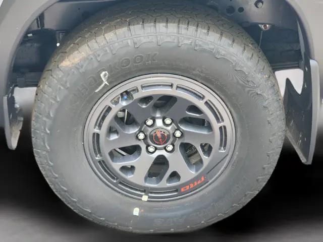 2025 Nissan Frontier Crew Cab PRO-4X 4x4