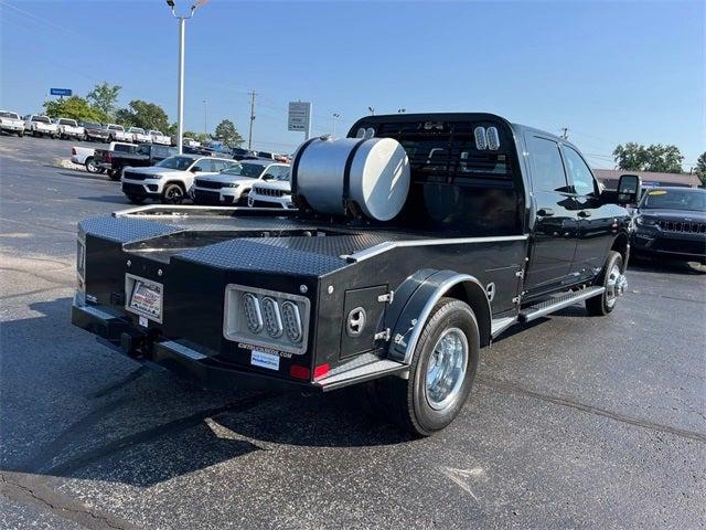 2023 RAM 3500 Tradesman Crew Cab 4x4 8 Box