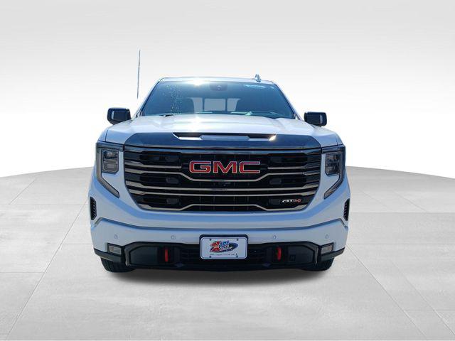 2023 GMC Sierra 1500 4WD Crew Cab Standard Box AT4