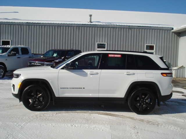2022 Jeep Grand Cherokee Altitude 4x4