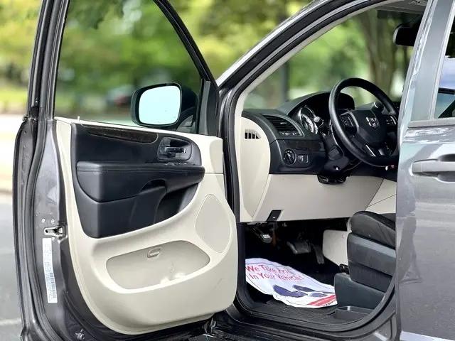 2020 Dodge Grand Caravan SE