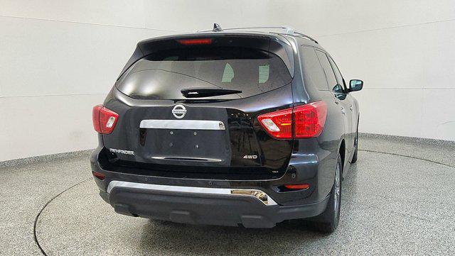 2019 Nissan Pathfinder S