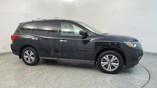 2019 Nissan Pathfinder S