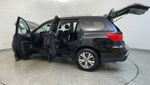 2019 Nissan Pathfinder S