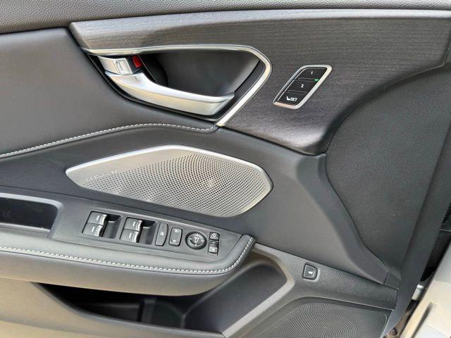 2025 Acura RDX Advance Package