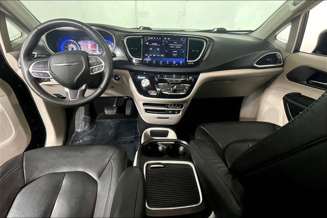 Used 2022 Chrysler Pacifica For Sale in Olive Branch, MS