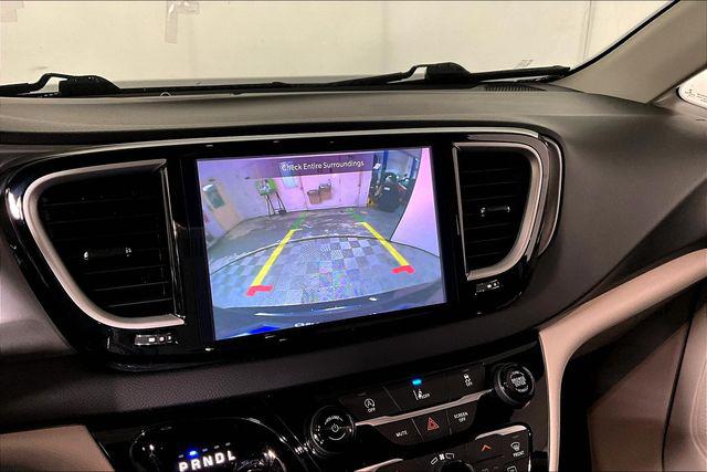 Used 2022 Chrysler Pacifica For Sale in Olive Branch, MS