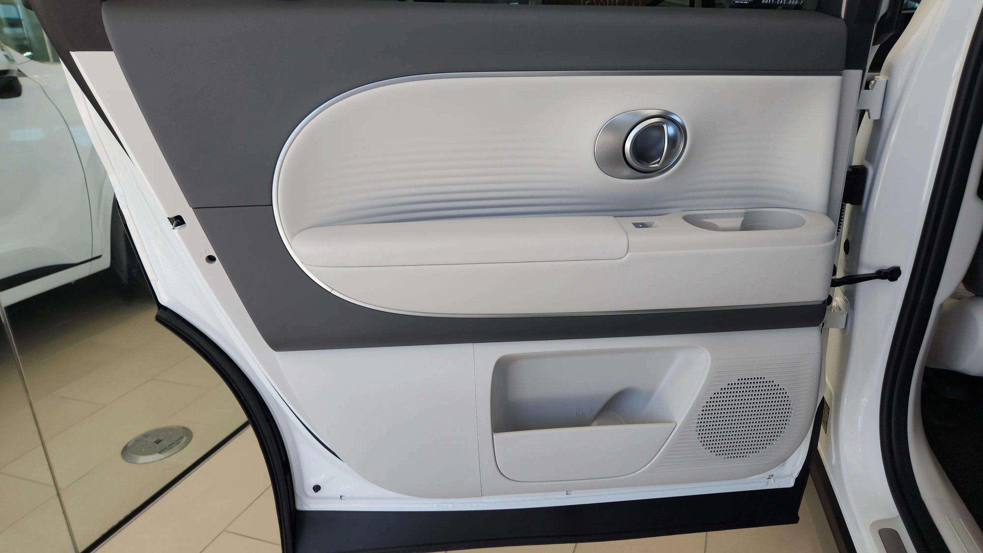 2026 Hyundai IONIQ 9 SEL - Photo 13