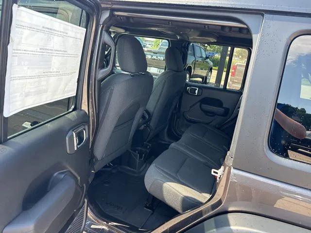 2025 Jeep Wrangler 4-Door Willys 4x4