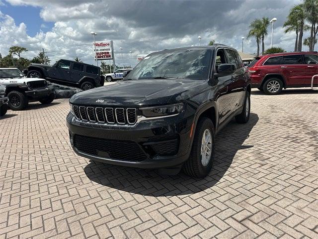 2025 Jeep Grand Cherokee GRAND CHEROKEE LAREDO 4X2
