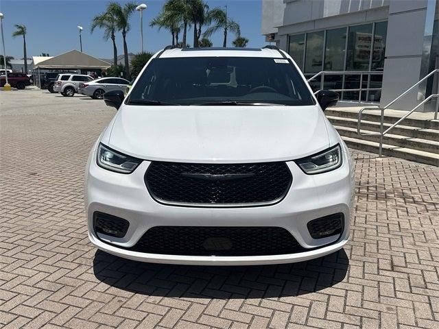 2025 Chrysler Pacifica PACIFICA LIMITED