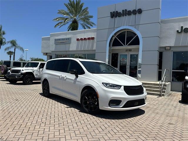 2025 Chrysler Pacifica PACIFICA LIMITED
