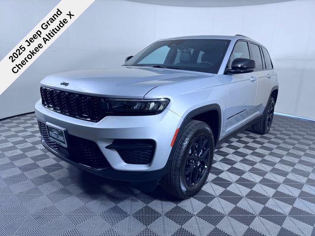 2025 Jeep Grand Cherokee GRAND CHEROKEE ALTITUDE X 4X2