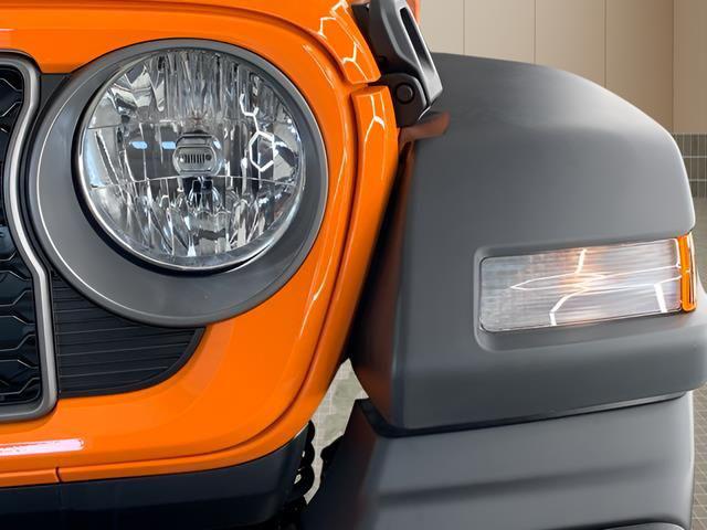 2025 Jeep Wrangler 4-Door Summit 4x4
