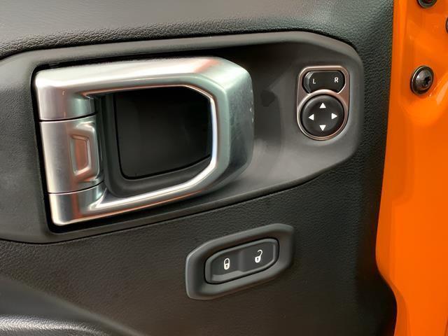 2025 Jeep Wrangler 4-Door Summit 4x4