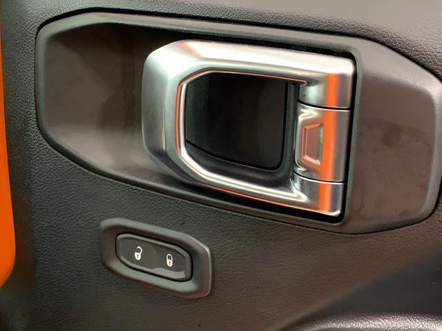 2025 Jeep Wrangler 4-Door Summit 4x4