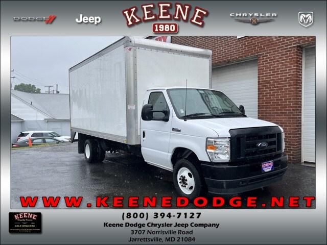 2023 Ford E-450 Cutaway Base