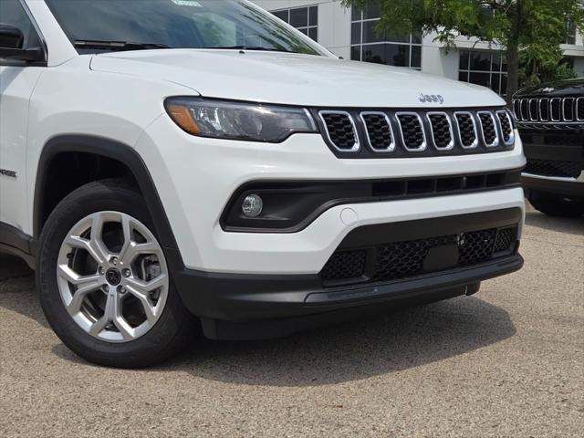 2025 Jeep Compass COMPASS LATITUDE 4X4