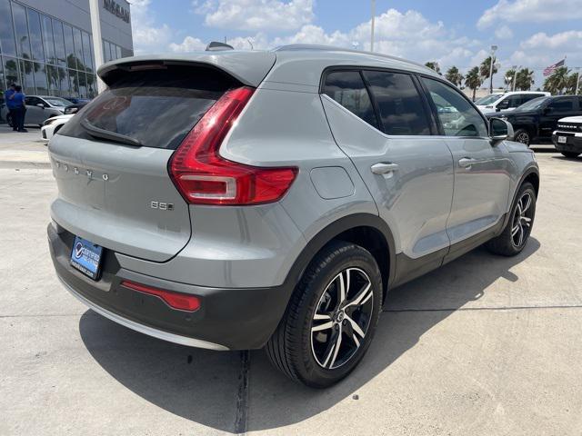 2024 Volvo XC40 B5 Core Bright Theme