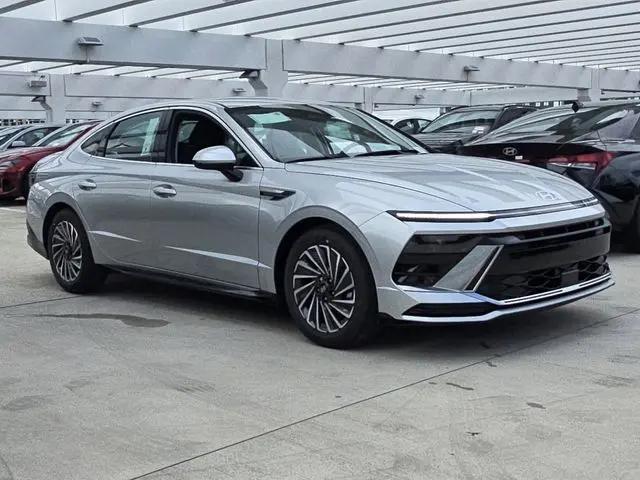 2025 Hyundai Sonata Hybrid SEL