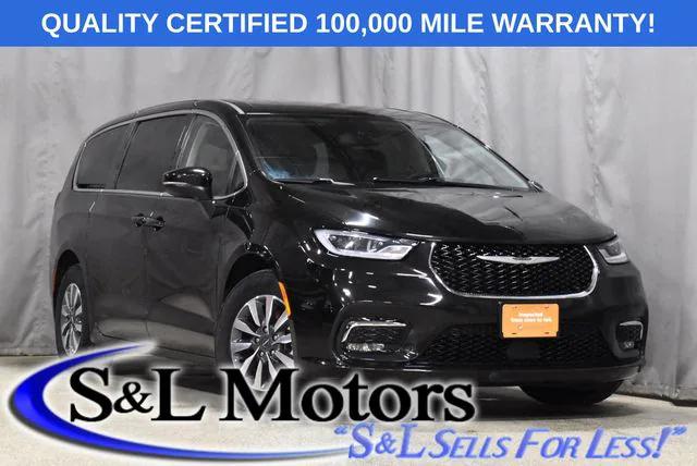 2023 Chrysler Pacifica Hybrid Touring L