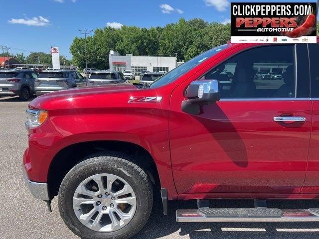 2022 Chevrolet Silverado 1500 4WD Crew Cab Short Bed LTZ