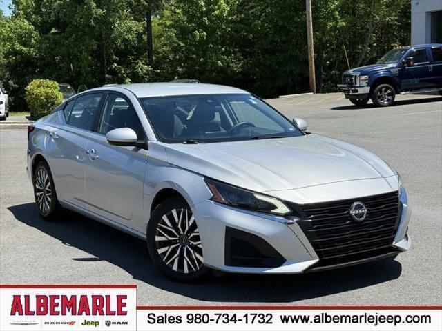 2023 Nissan Altima SV FWD